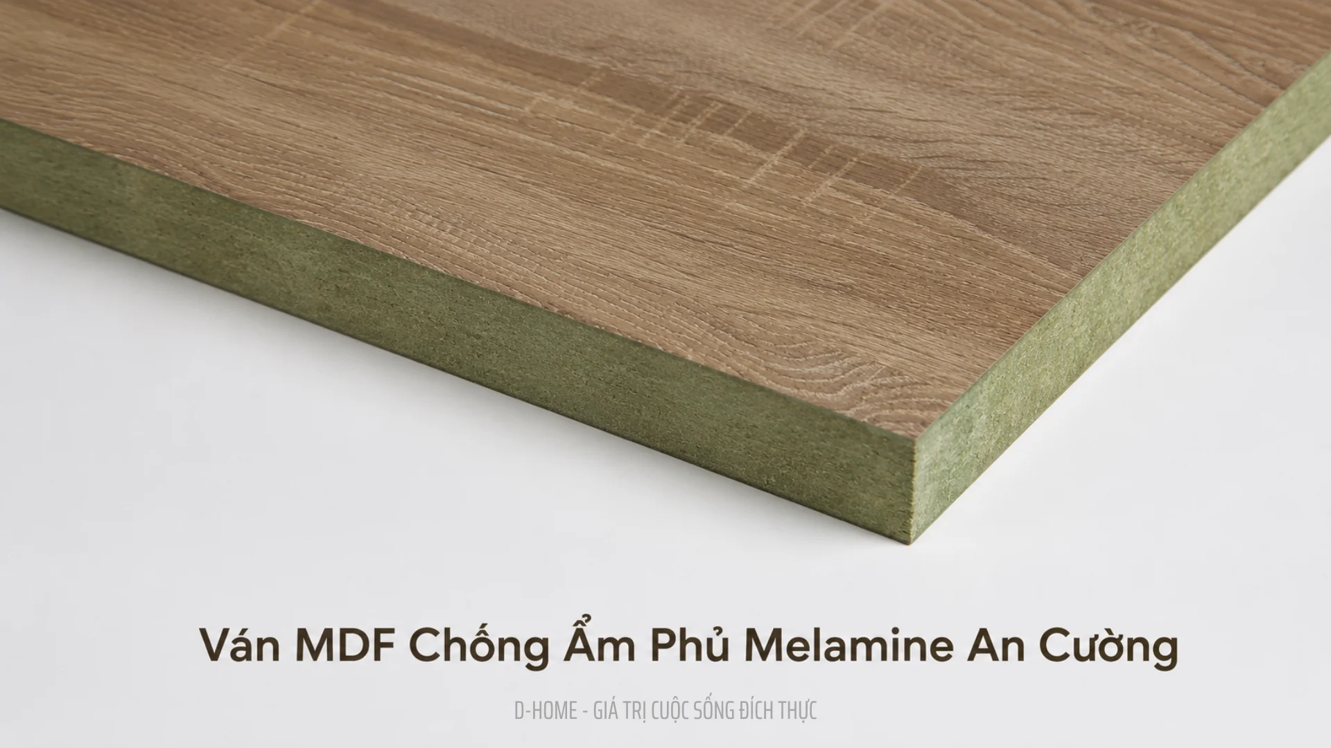 Bề mặt Melamine được phủ trực tiếp lên cốt gỗ bằng công nghệ tiên tiến, giúp tăng khả năng chống trầy xước, chống bám bẩn